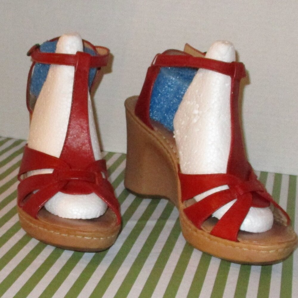 Born Platform Sandals - Picture 2 of 16